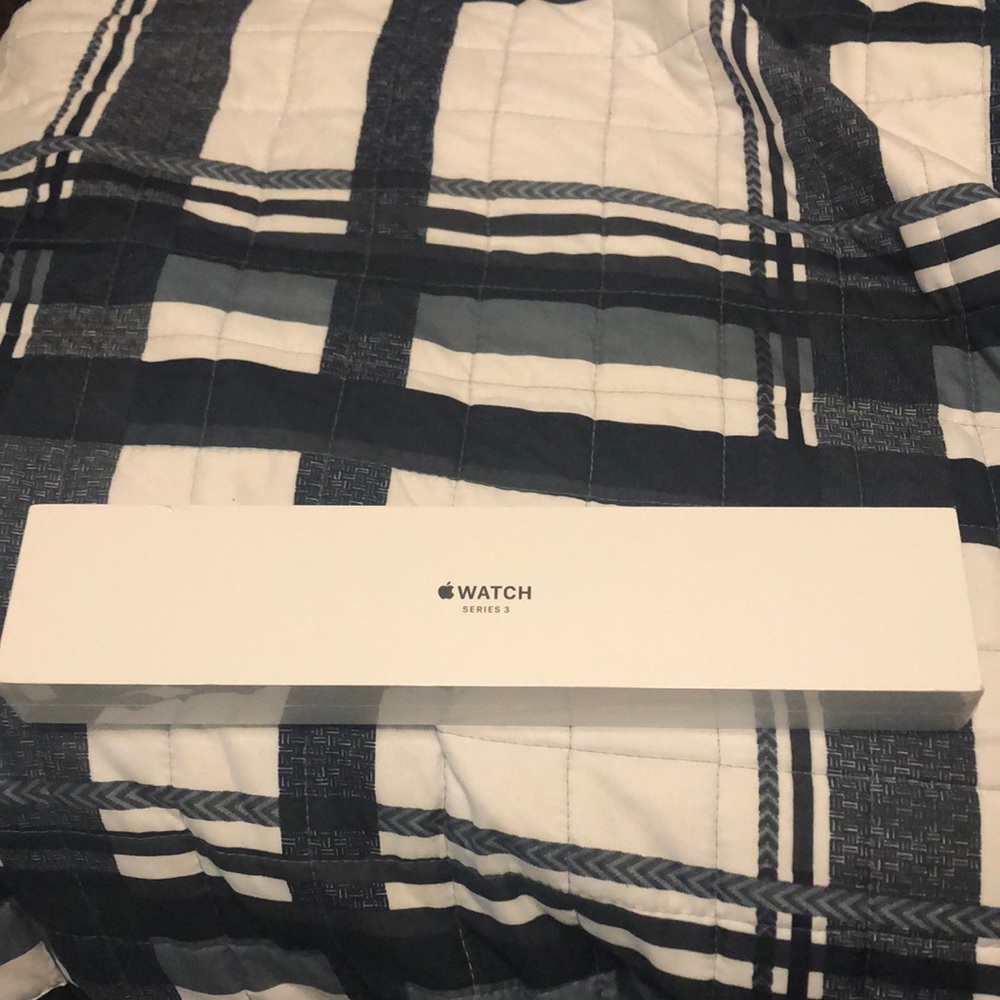 Brand new Apple watch(series 3)